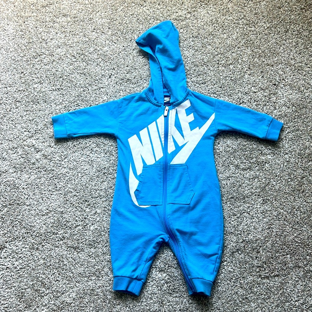 Nike One Piece Zip Up outfit